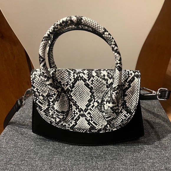 Topshop Handbags - Topshop snakeskin bag